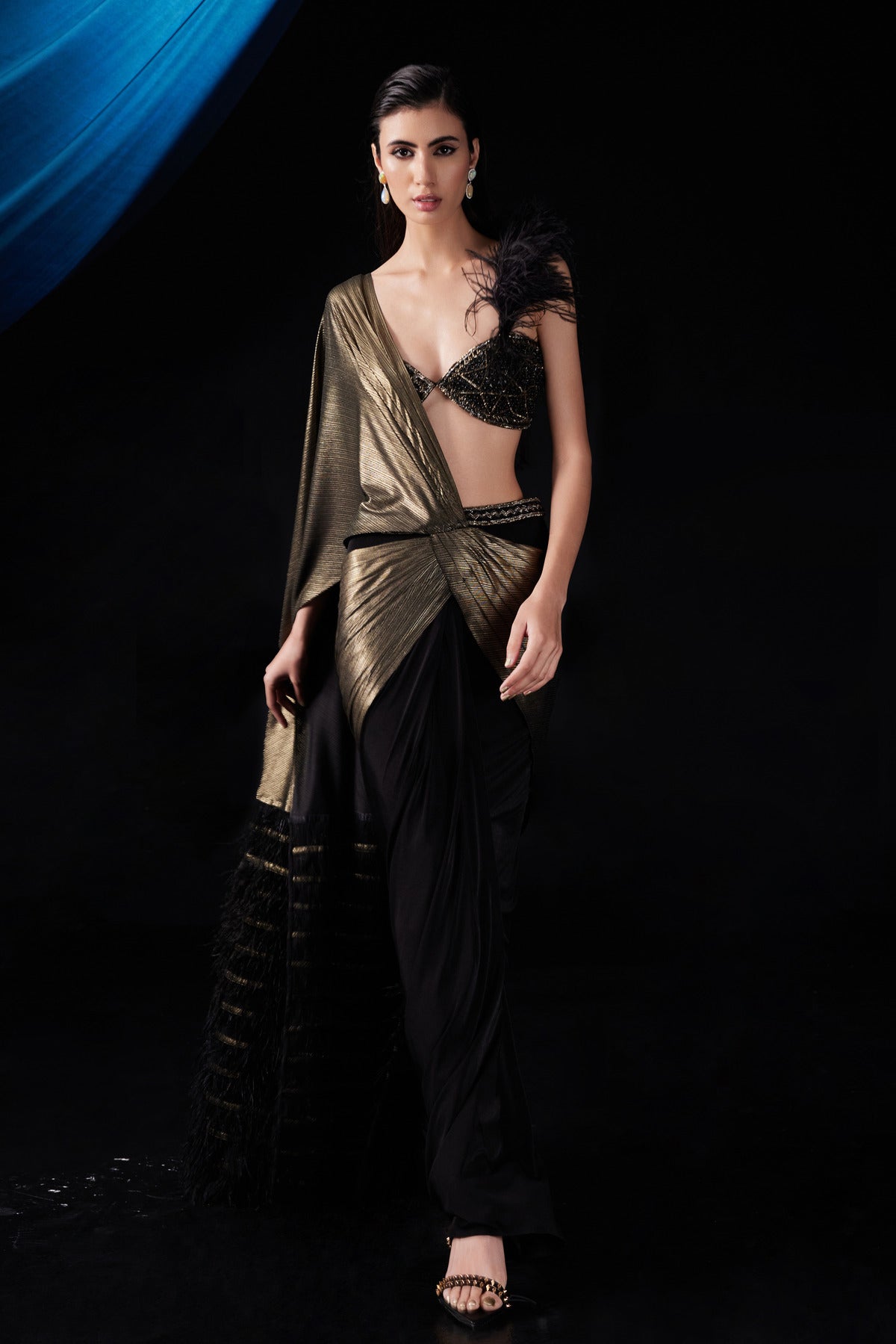 L'or Noir Saree Set